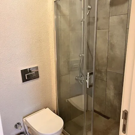 Hotel Selavi *